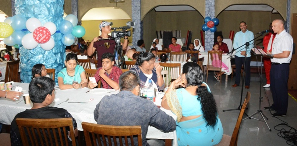 Pillay R Group hosts Christmas lunch for the less fortunate